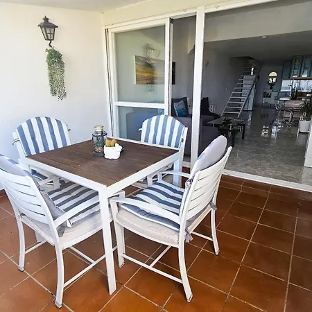 Duplex Con Vistas Al Mar,cerca De Playa Y Puerto * エステポナ