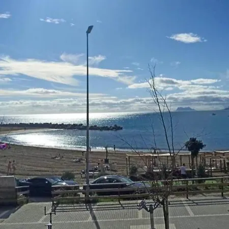 Apartment Duplex Con Bellas Vistas Al Mar, A Pasos De La Playa Estepona