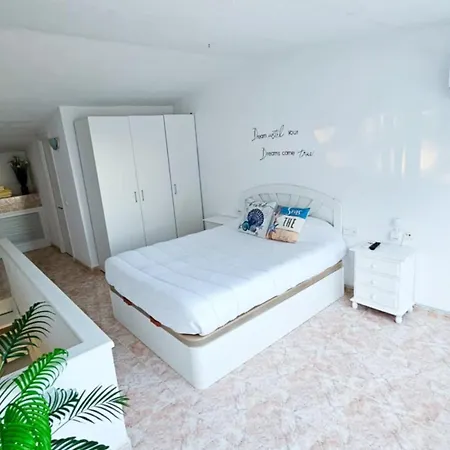 Duplex Con Bellas Vistas Al Mar, A Pasos De La Playa Apartment Estepona
