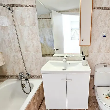 Duplex Con Vistas Al Mar, Cerca De La Playa Y Puerto Daire *
