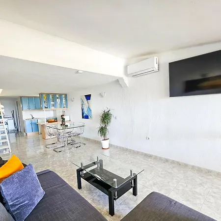 Daire Duplex Con Vistas Al Mar, Cerca De La Playa Y Puerto