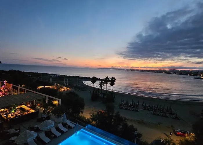 Duplex Con Vistas Al Mar,cerca De Playa Y Puerto 埃斯特波纳